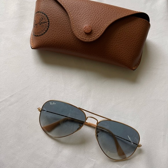 Aviator Gradient Raybans blue